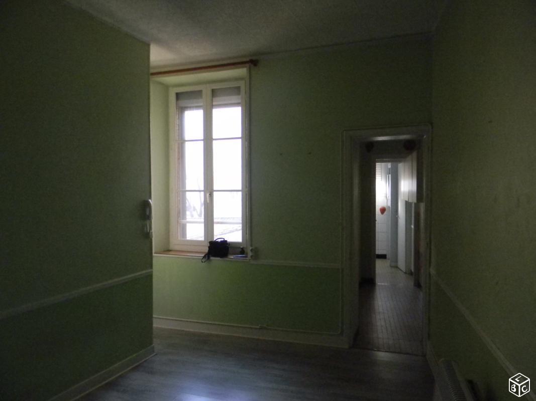 APPARTEMENT F2 bis Proche clinique