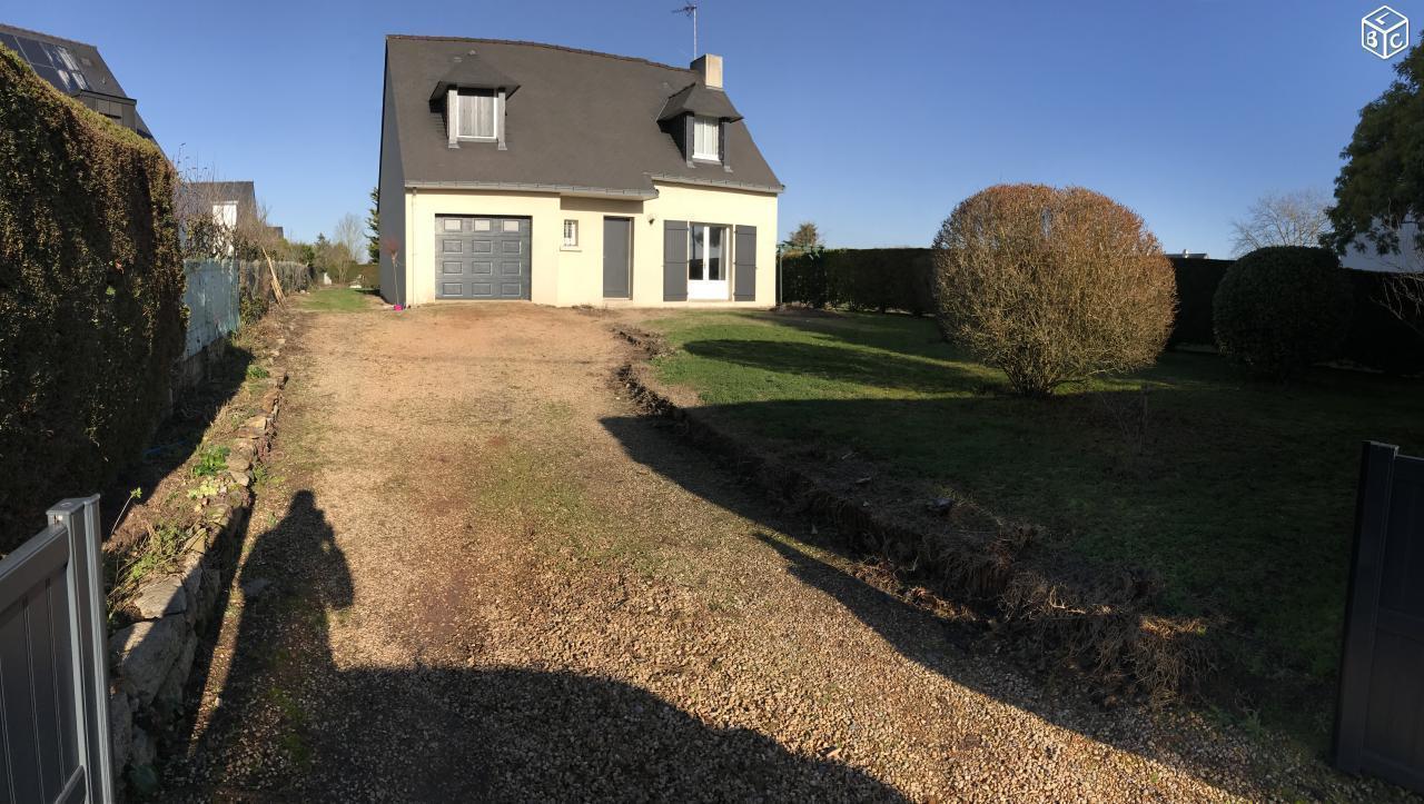 Maison lumineuse sur terrain de 1000 M2