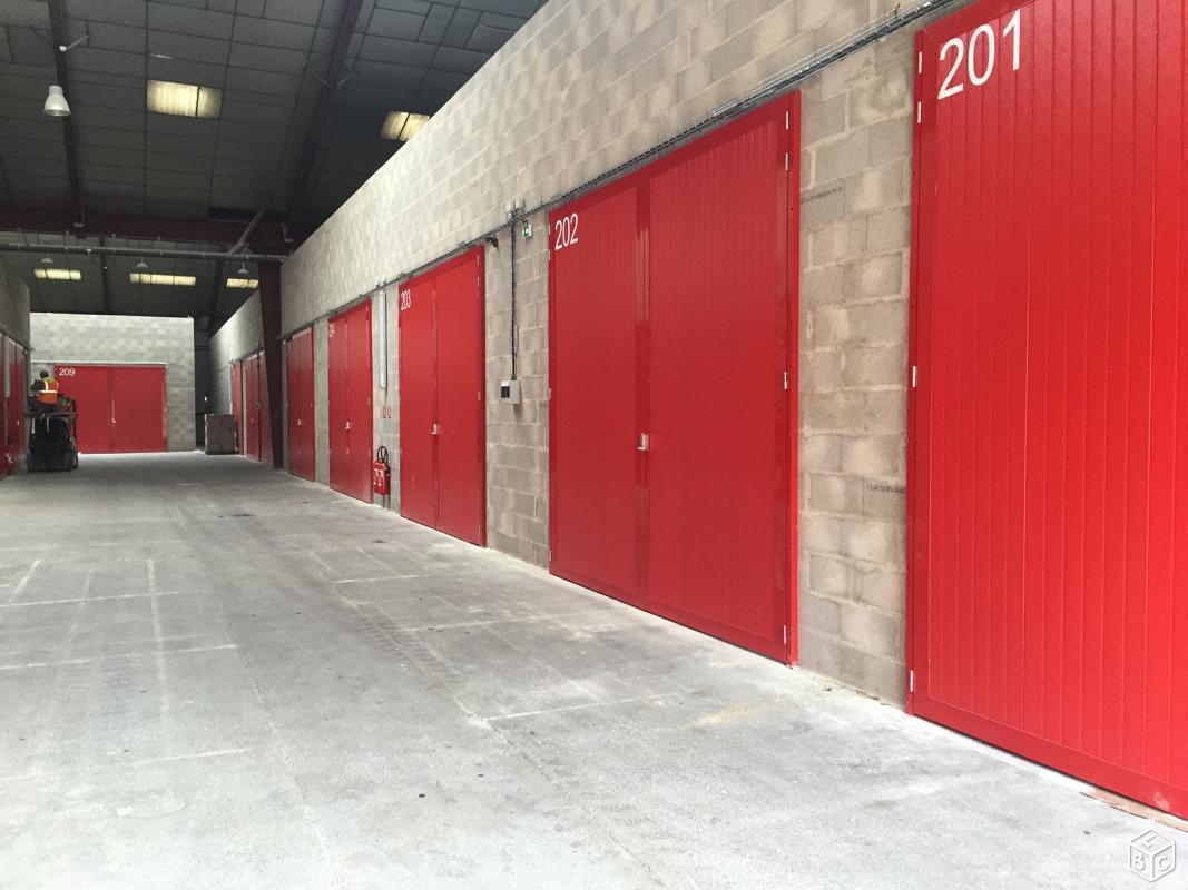 Local 70 M² avec Possibilité de louer un Bureau