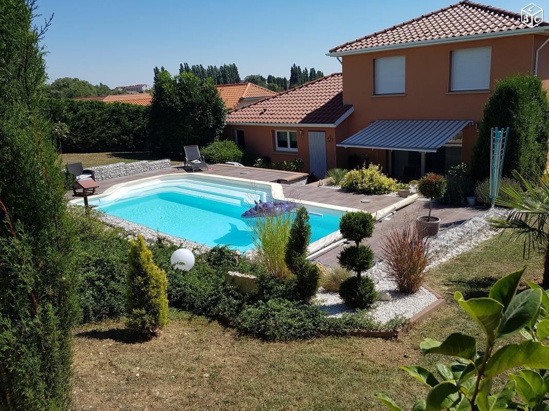 Très belle maison avec piscine