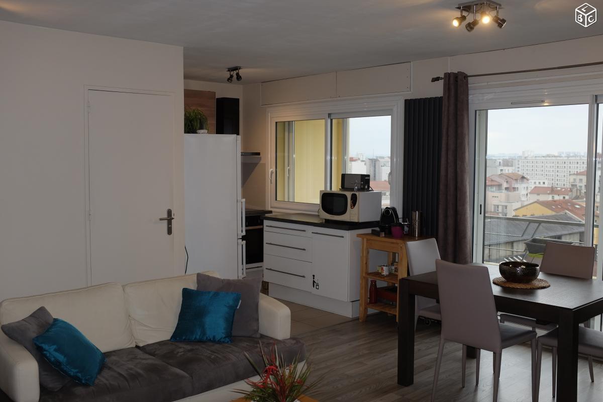 Appartement 2 pièces 50 m2 quartier Montplaisir