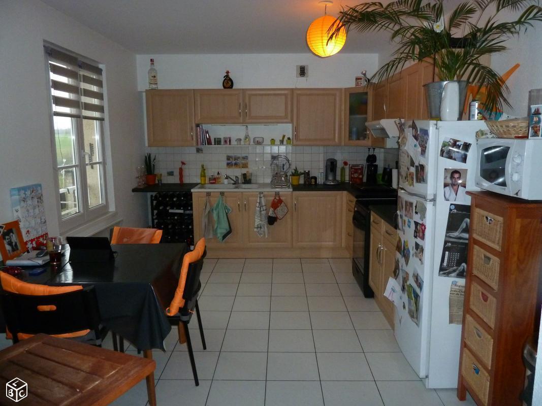 6km Metz Est F3/F4 90m² parking+jardin communs