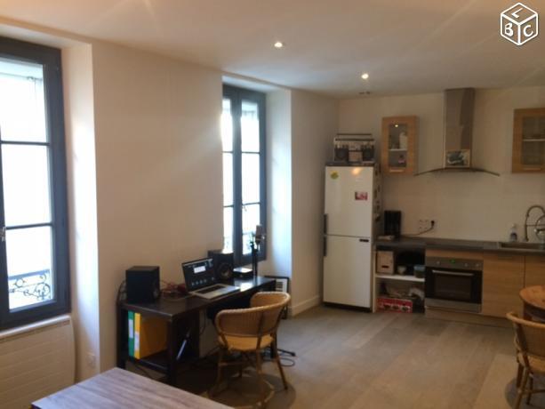 Appartement T2 rénové, et équipé 42m2 DOUTRE