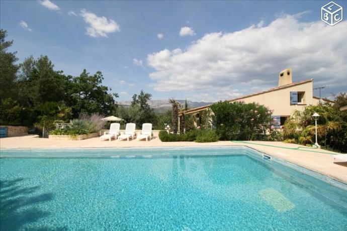 Villa 6 pièces 170 m²