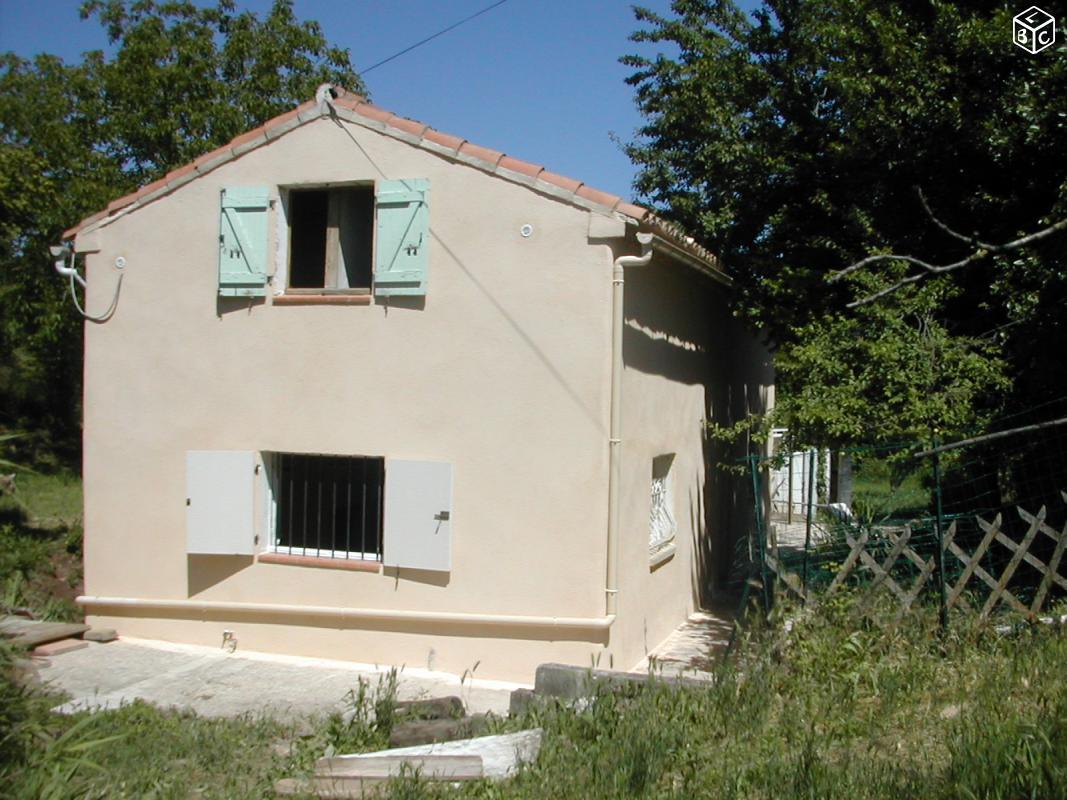 Maison dans la campagne à