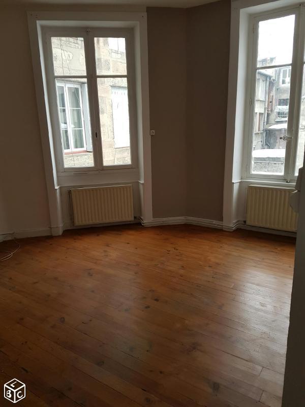 Grand t2 60m2 rue beaubrun refait a neuf