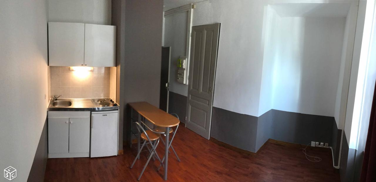 STUDIO - TOTALEMENT RENOVE - Quartier DOUA