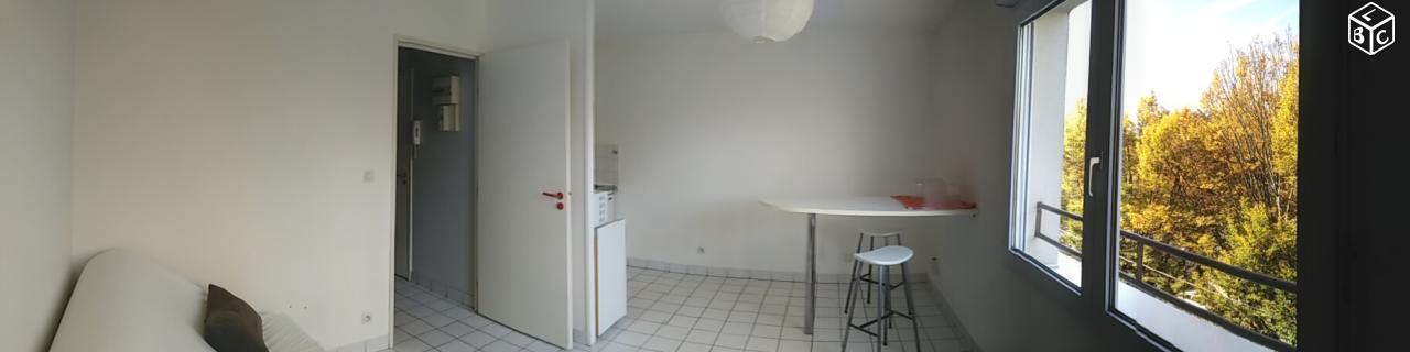 Studio 22m² boulevard jules vernes-rd point paris