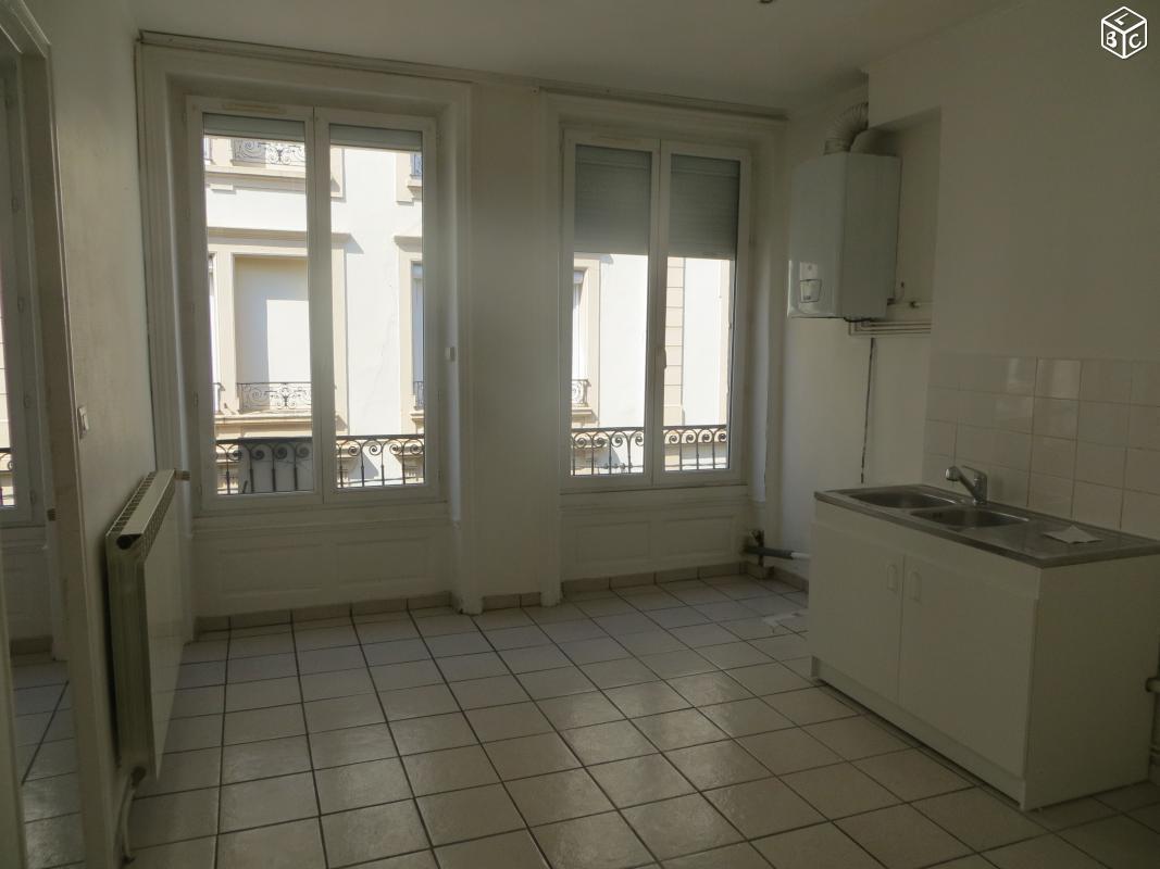 Location F3 90m2 en centre Ville