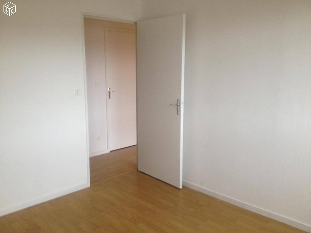 A louer appartement T3 - 70 m2 à