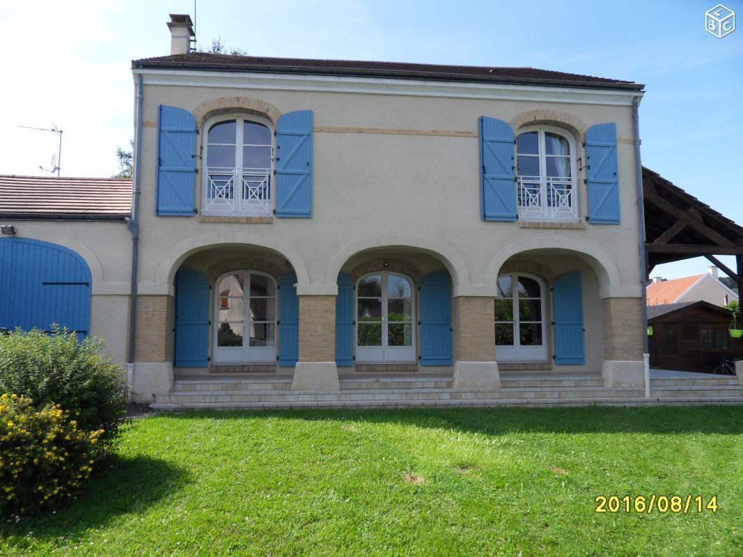 Maison dans le Massif de Saint Thierry