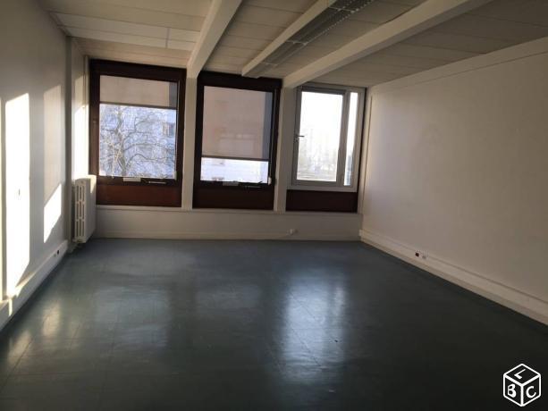 Local bureaux 46 m²