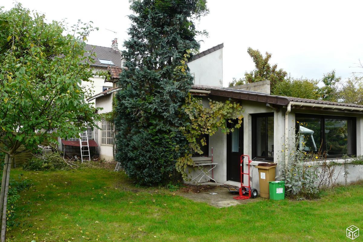 Colocation meublée dans une maison avec jardin