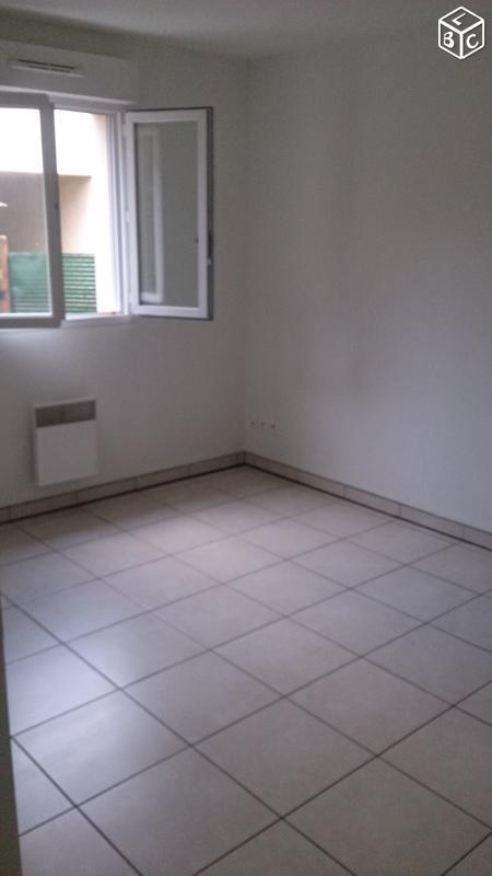 Appartement rdc  + jardinet