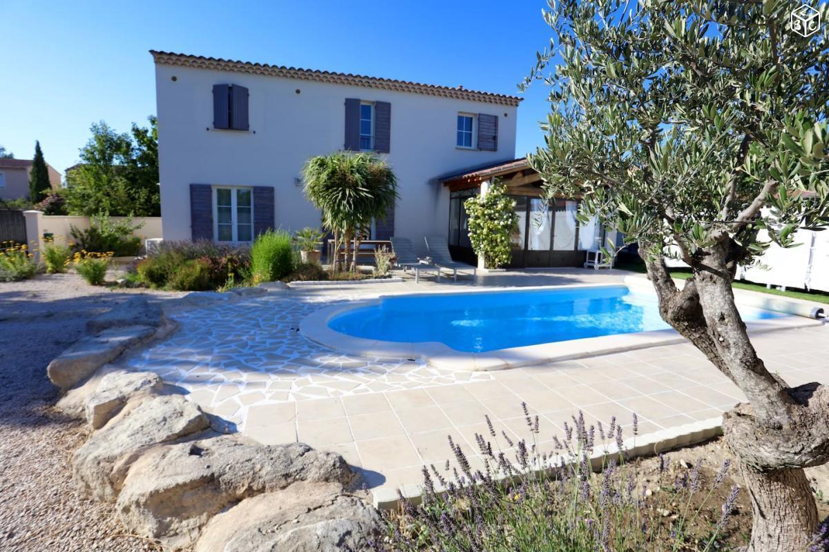 Villa avec piscine entre Avignon et Carpentras