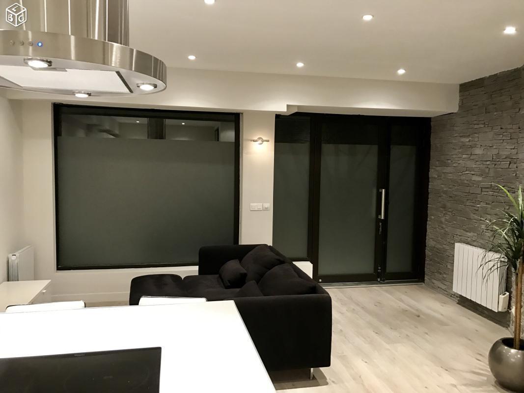 En exclusivité très bel appartement rénové meublé