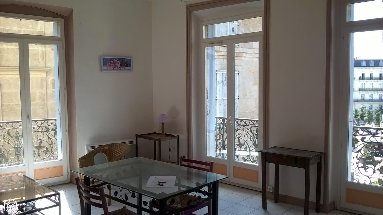 Studio 30 m² très lumineux plein centre-ville