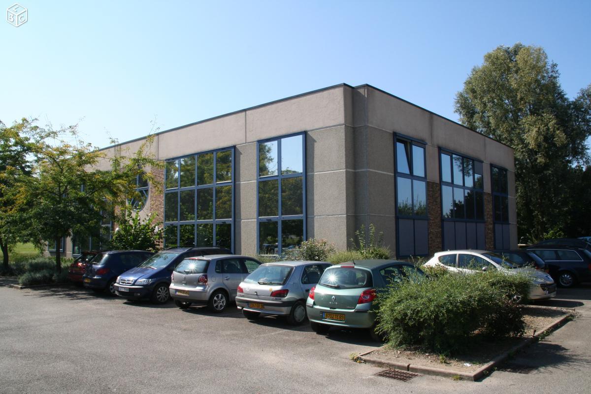 BUREAUX A LOUER DE 87 à 529m2