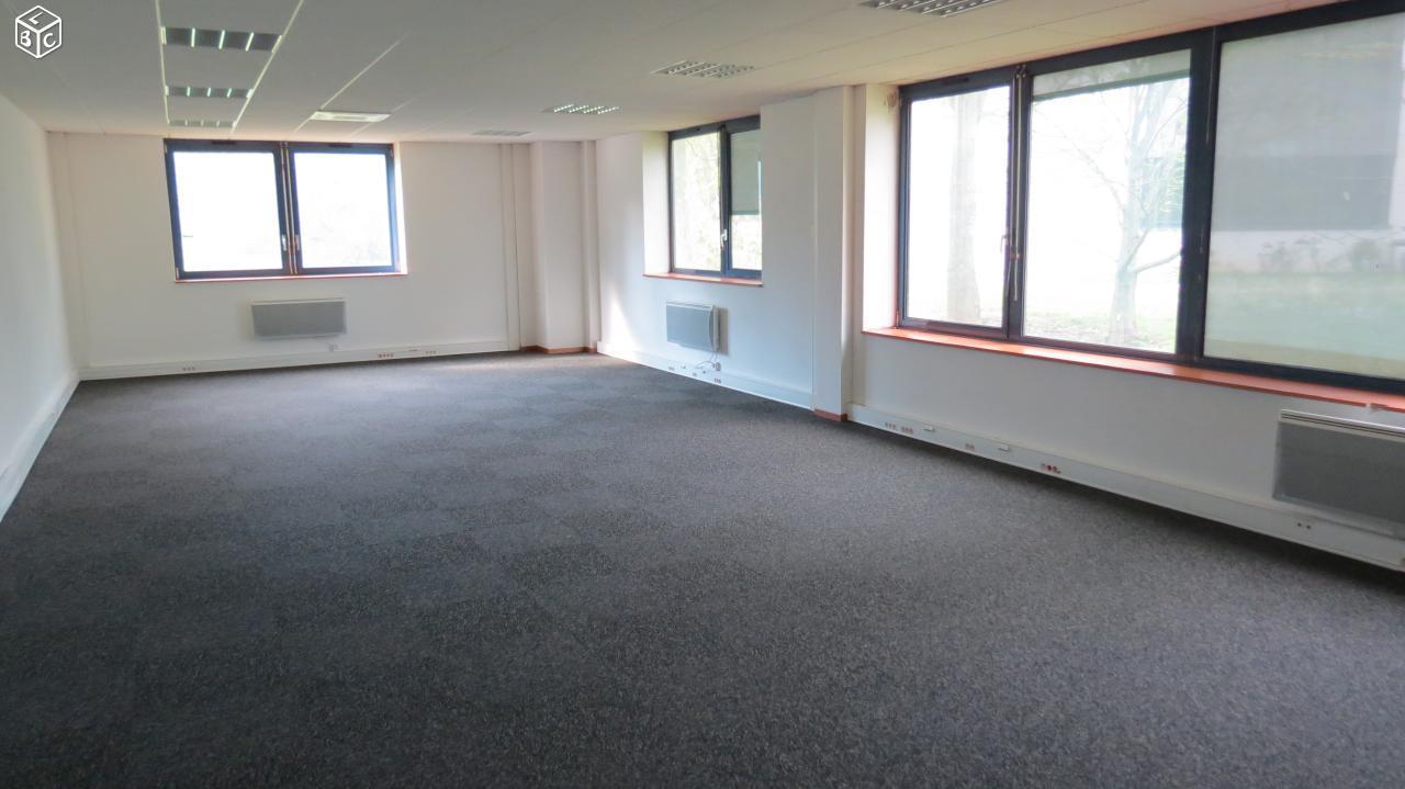 BUREAUX A LOUER DE 87 à 529m2