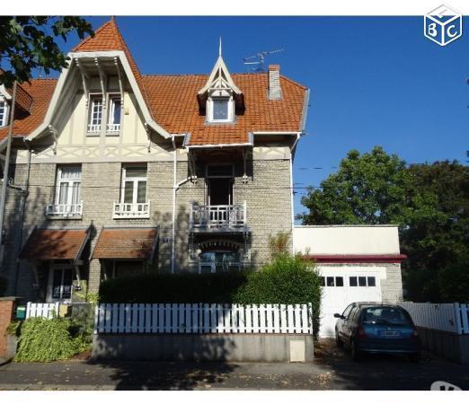 MAISON DE MAîTRE 185 M2 GRANDS ESPACES ET JARDIN