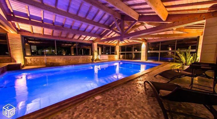 Villa haut gamme piscine couverte