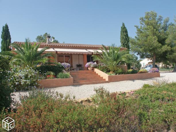 Location villa moderne à La Casière d'Azur