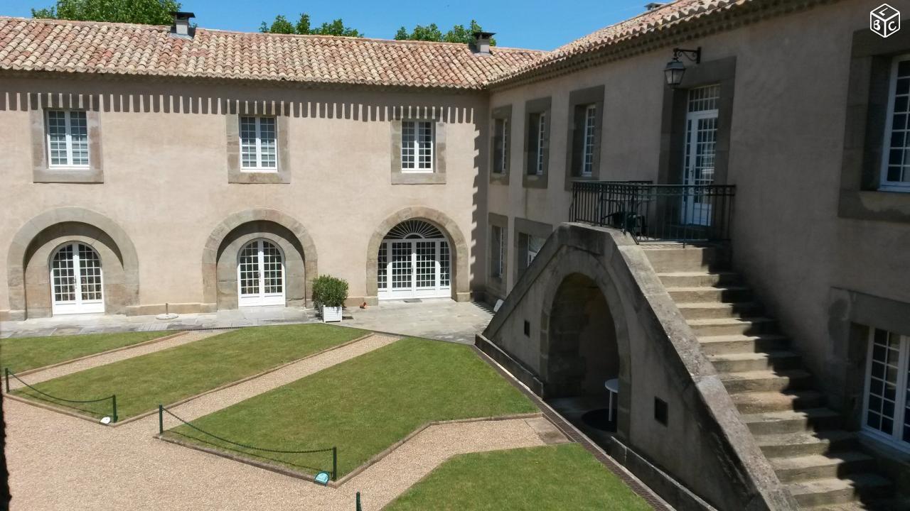 Appartement T3 dans résidence calme avec piscine