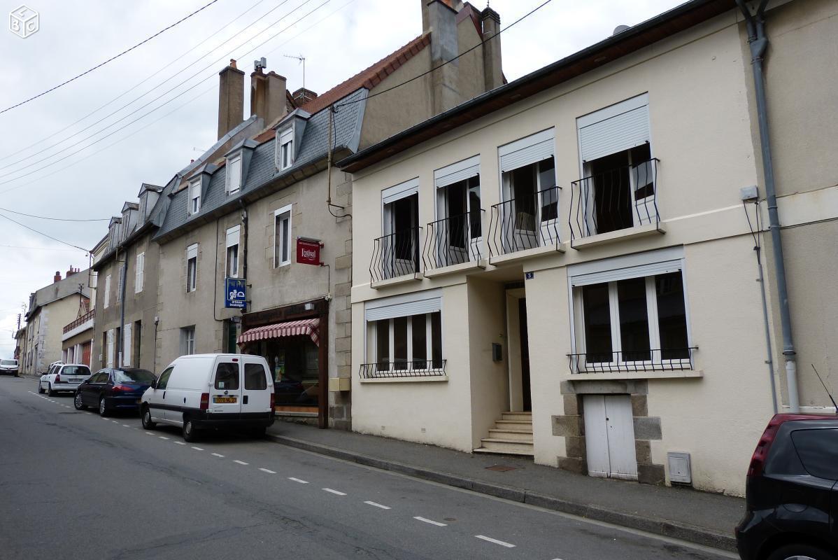 Maison de ville au centre de gueret