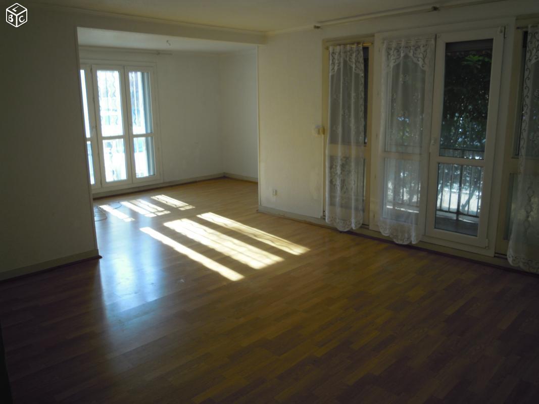 Appartement  103 m²