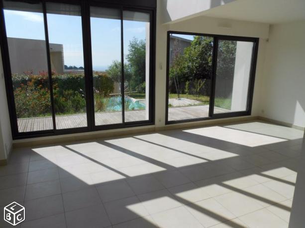 Villa 4 pièces 123 m²