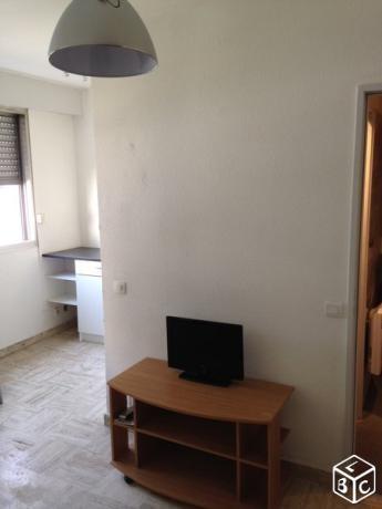 Studio 1 pièce 25 m²