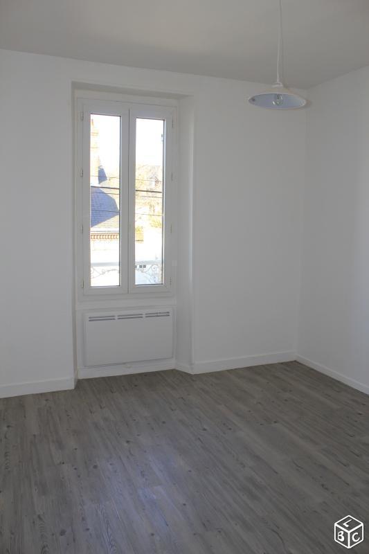 - Appart. T2 de 34 m² entièrement rénové