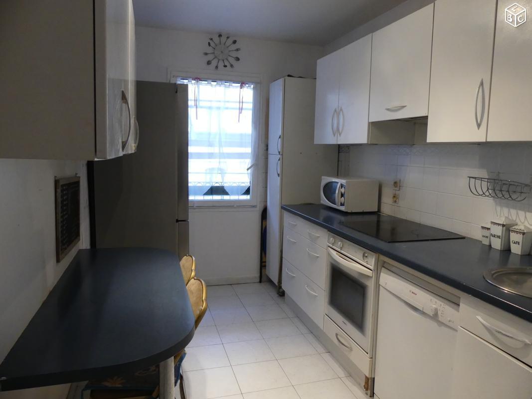 Appartement de 5pieces dans quartier residentiel