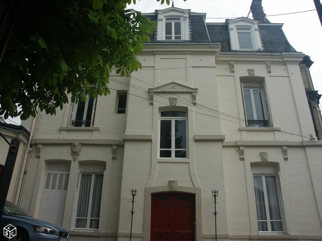 Appartement F4 (120m²) dans maison de maître