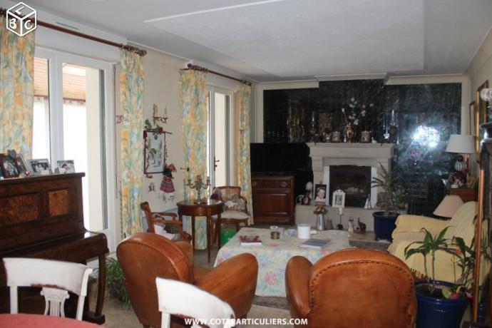 Maison 10 pièces 496 m²