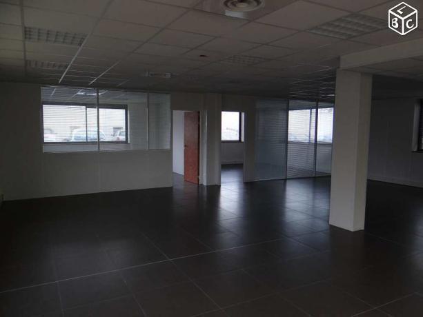Bureau 161 m²