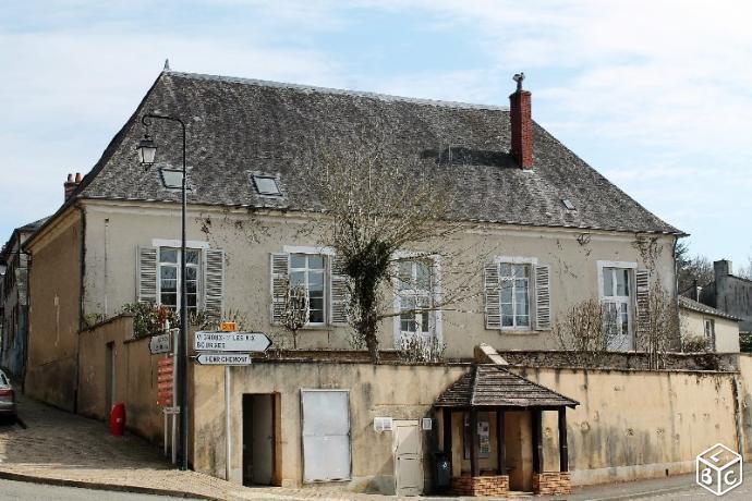 Studio meublé à 15 mn de Bourges