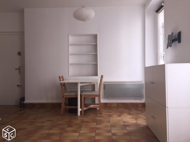 Studio meublé 22 m²  19e Métro Crimée