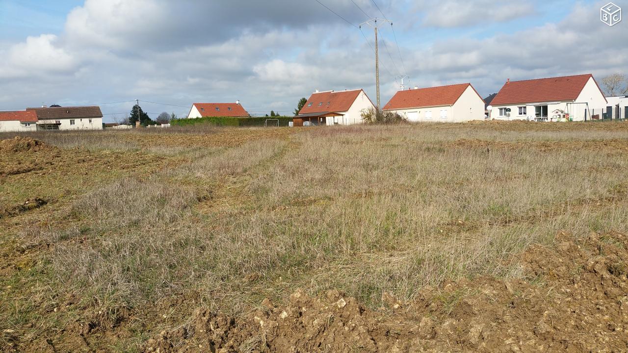 Terrain à bâtir 590 m²