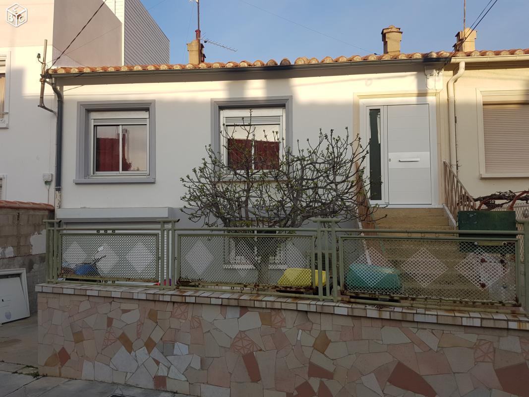 Maison de ville f3/4 + garage terrasse et jardin