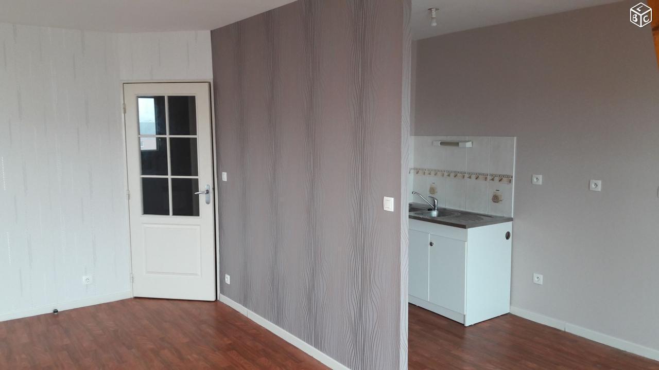 Appartement 3 pièces 61 M2 (70 M2 au sol)