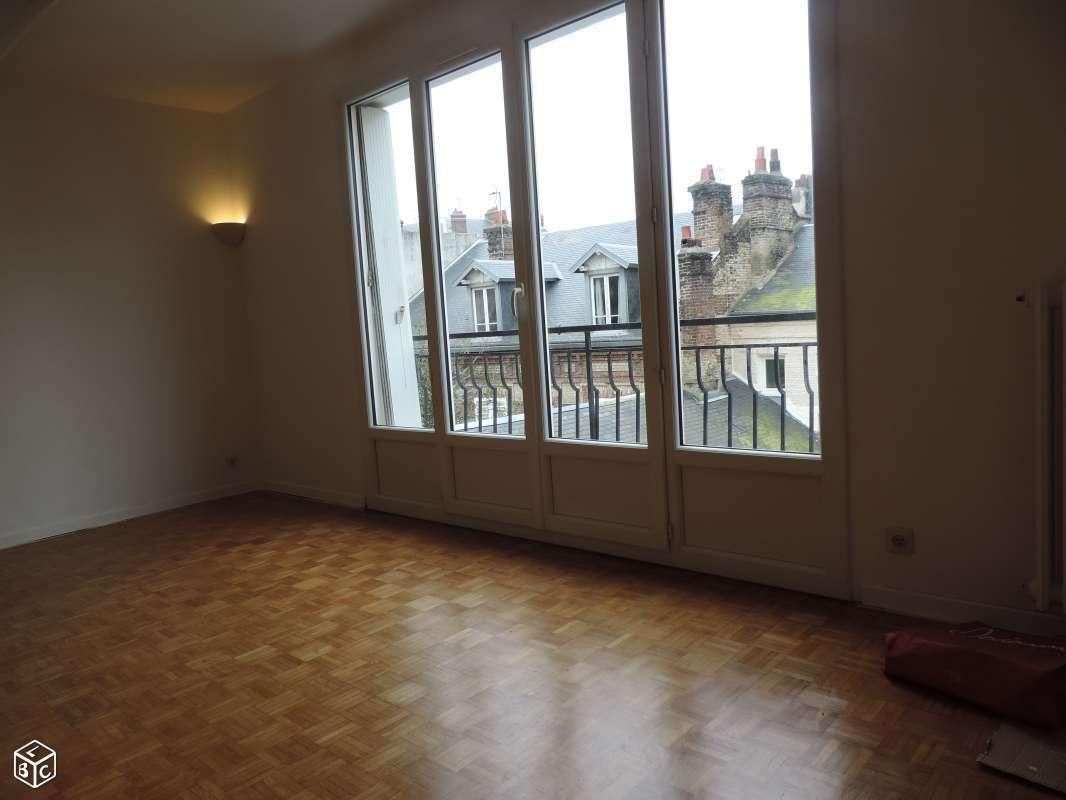 Appartement F2 centre ville 40m² avec garage