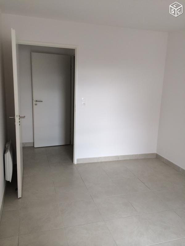 Appartement récent 2 pièces 36 m² à Nimes