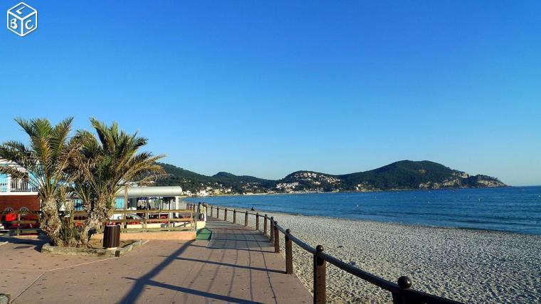 LOCATION a 100m de la plage SAINT CYR SUR MER