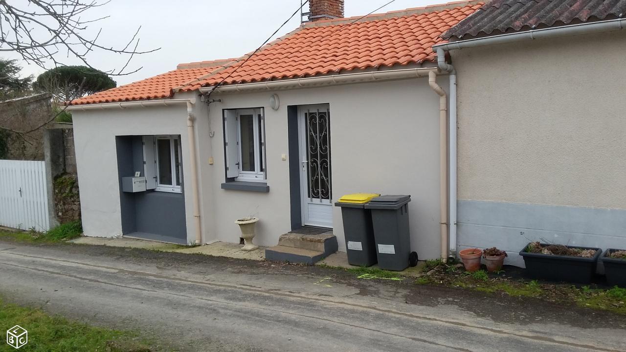 Maison de bourg ruelle calme