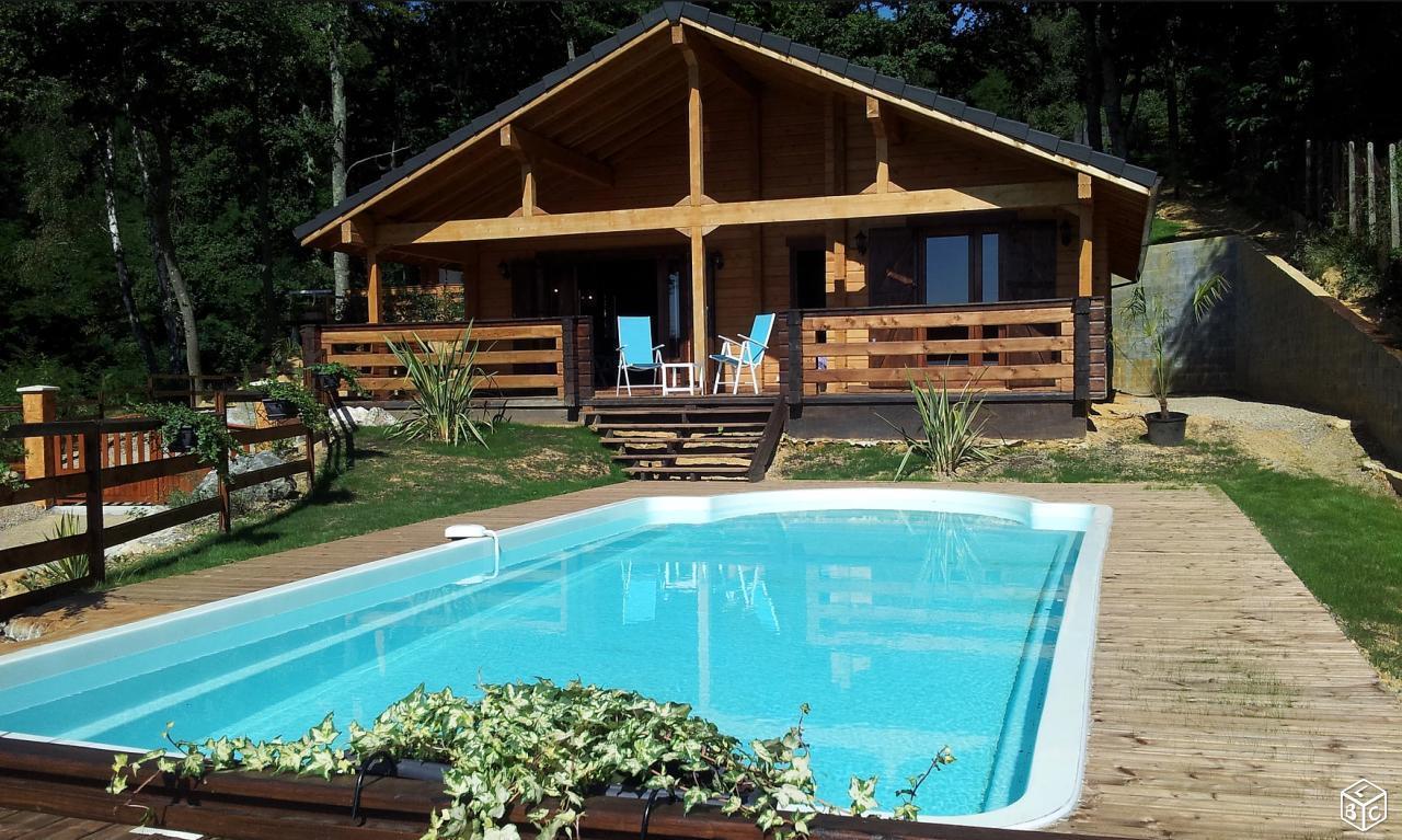 Jolie maison bois, piscine, vue sur les Pyrénées