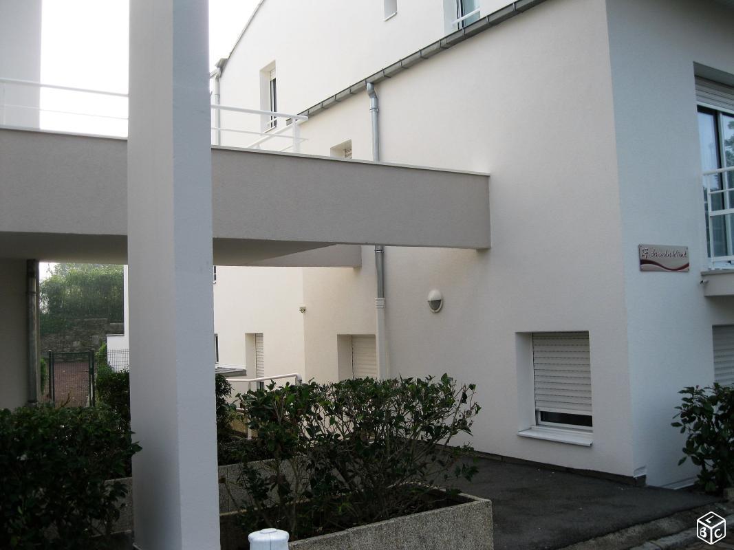 Appartement T3 82 m2 + balcon 7m2