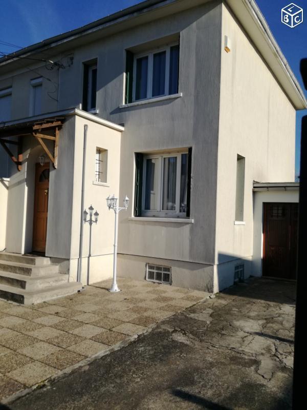 Franceville Pavillon 4 pièces 84 m²