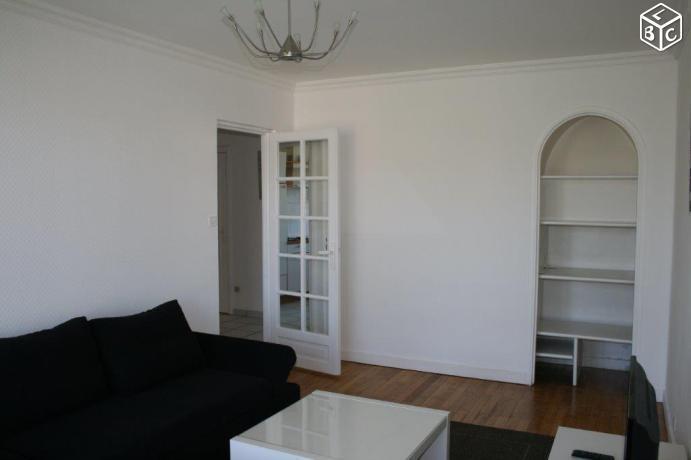 Colocation pour 3 personnes, libre 01/04