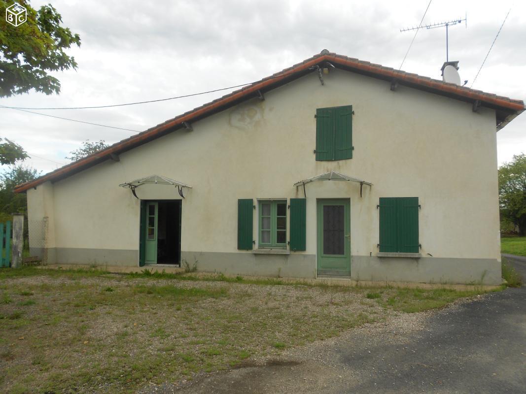 MAISON située à grand-madieu 16450